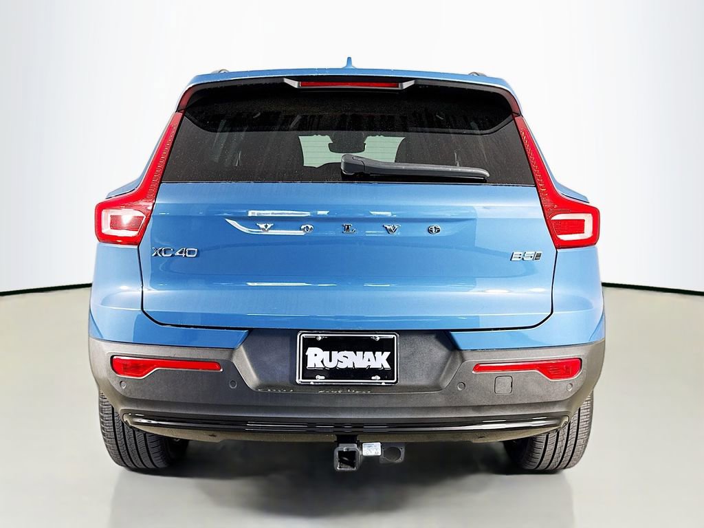 Used 2023 Volvo XC40 B5 Ultimate w/ Protection Package Premier image 6