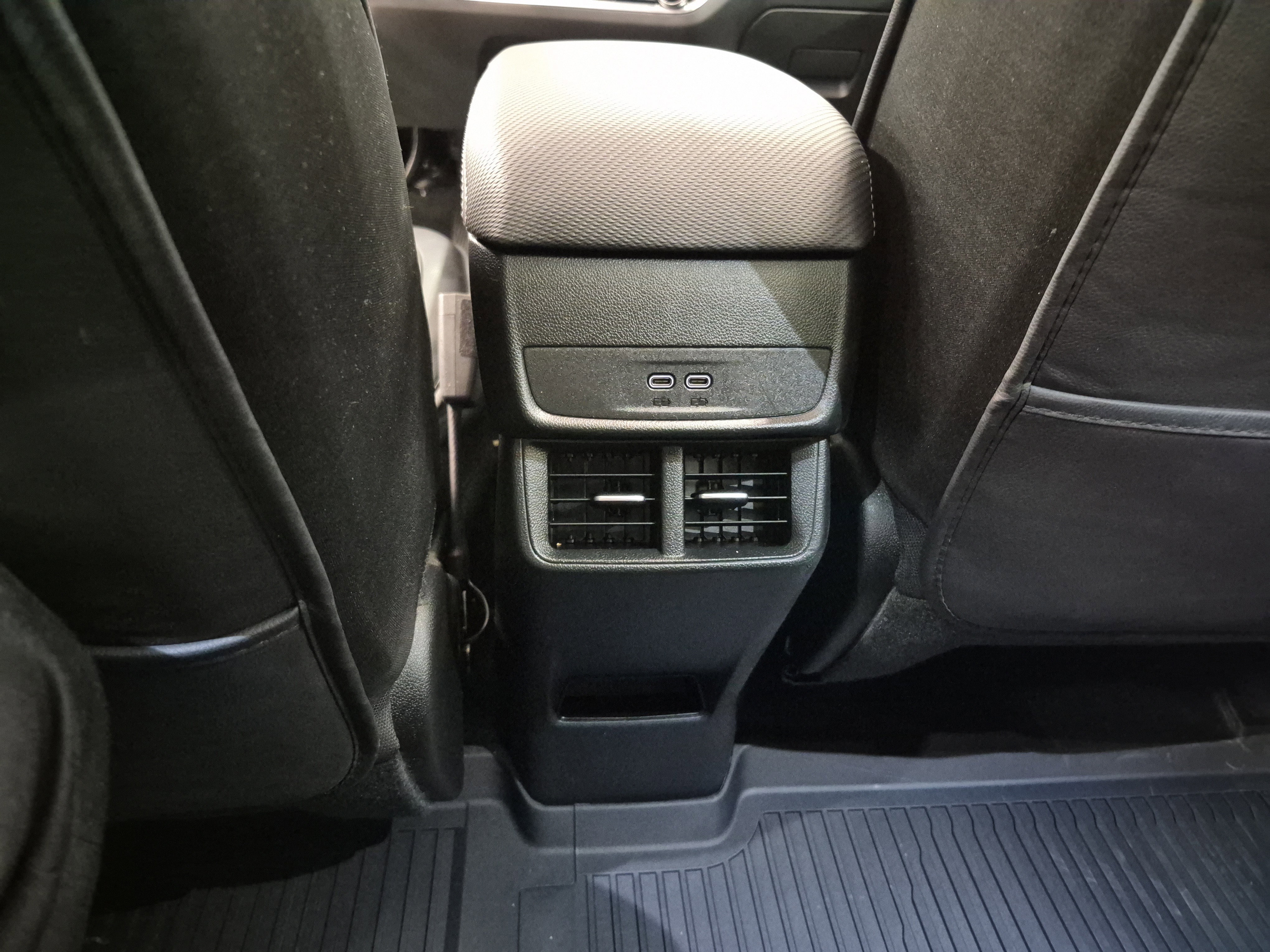 Used 2026 Chevrolet Equinox LT w/ Safety and Technology Package image 18