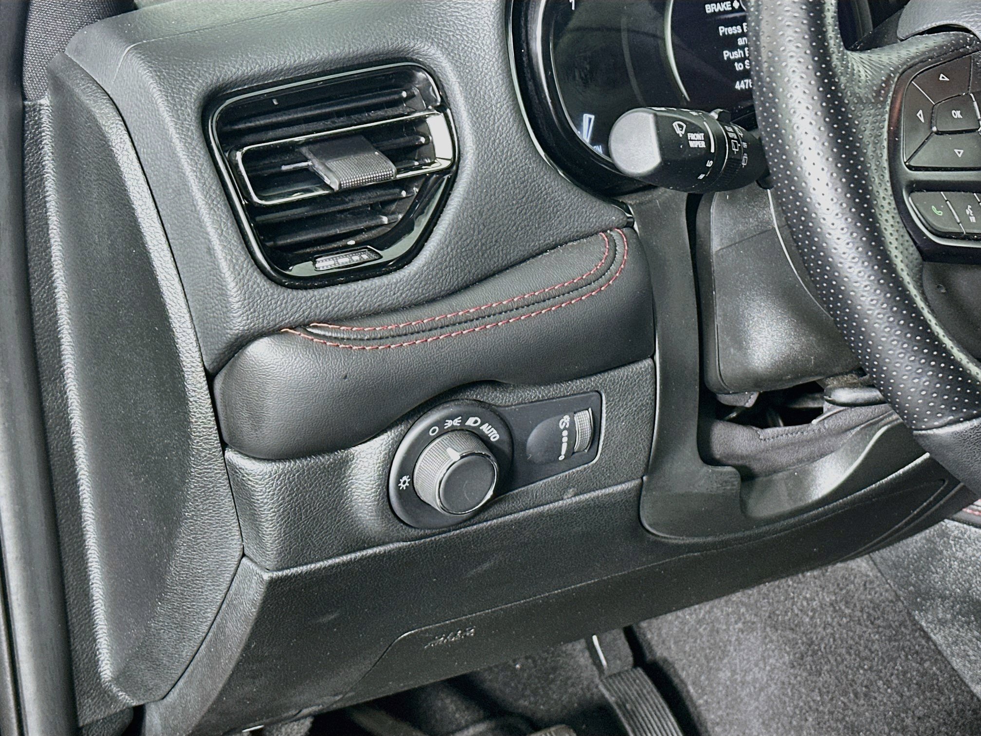 Used 2025 Dodge Durango GT AWD/4WD image 17