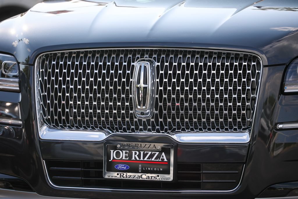 Used 2024 Lincoln Navigator Reserve AWD/4WD image 32
