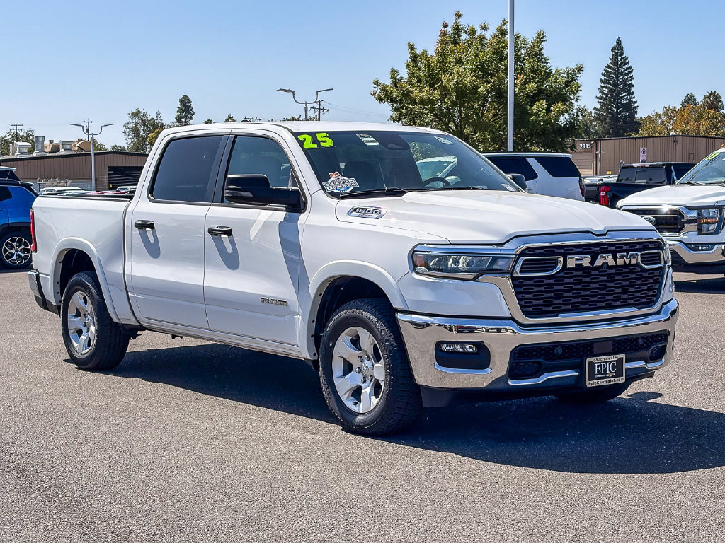 Used 2025 RAM 1500 Big Horn AWD/4WD image 5