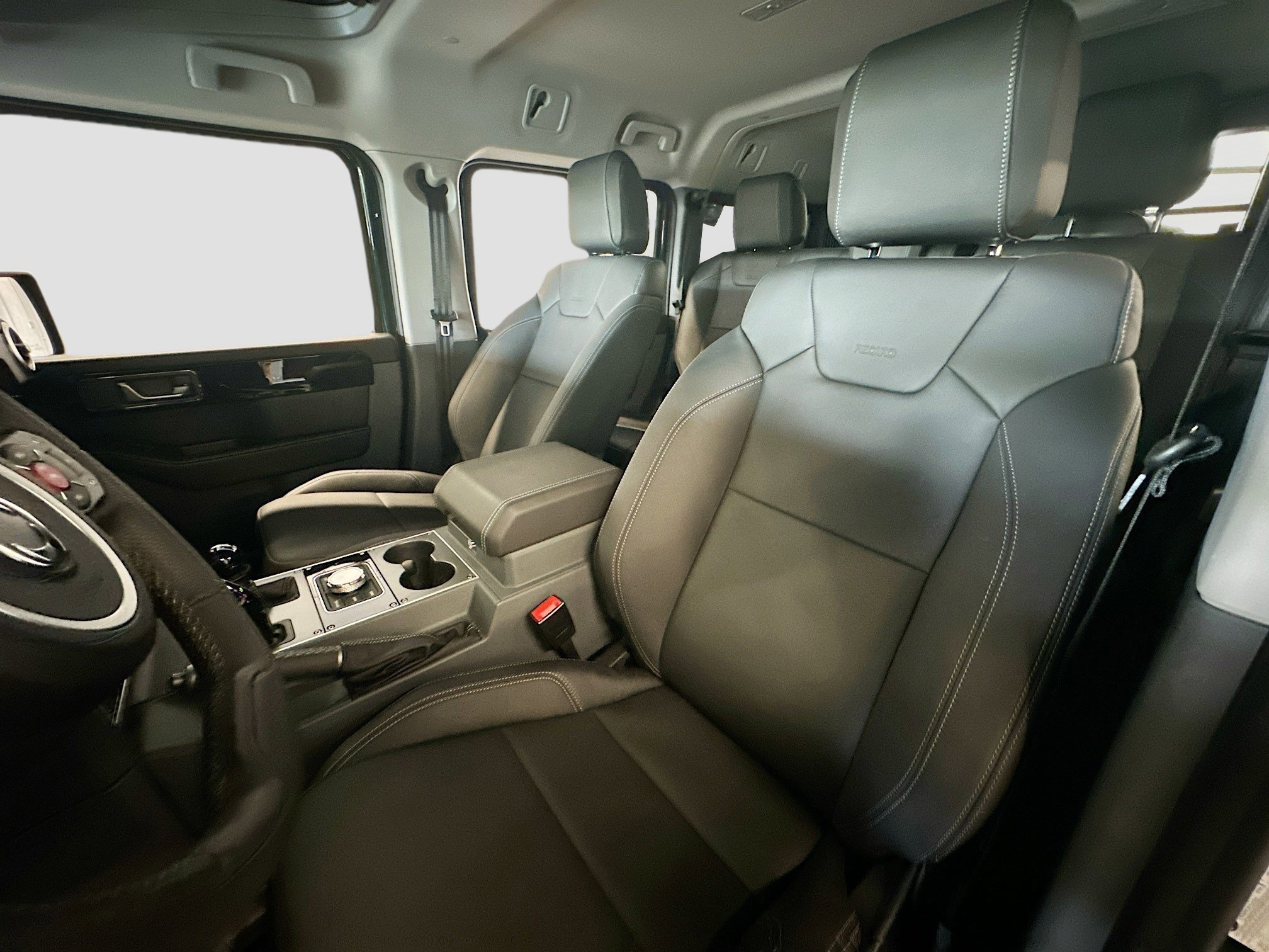 New 2025 INEOS Grenadier Station Wagon AWD/4WD image 35