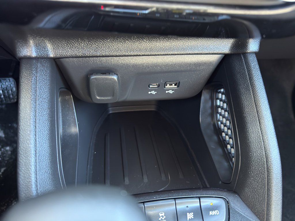 Used 2024 Chevrolet TrailBlazer LT w/ LT Cold Weather Package image 21