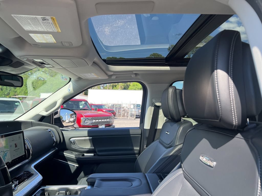 New 2026 Ford Expedition Max Platinum w/ Driver's Package AWD/4WD image 13