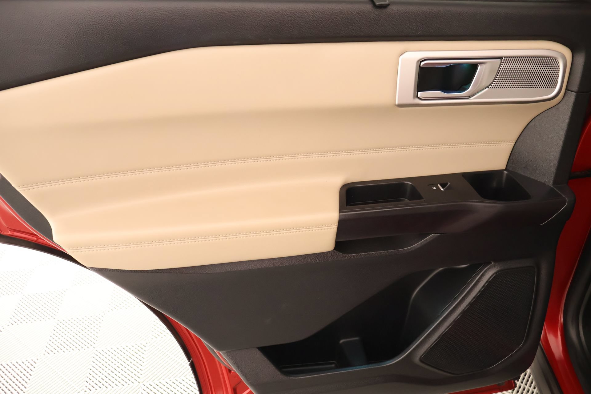 Used 2020 Ford Explorer Limited RWD image 20