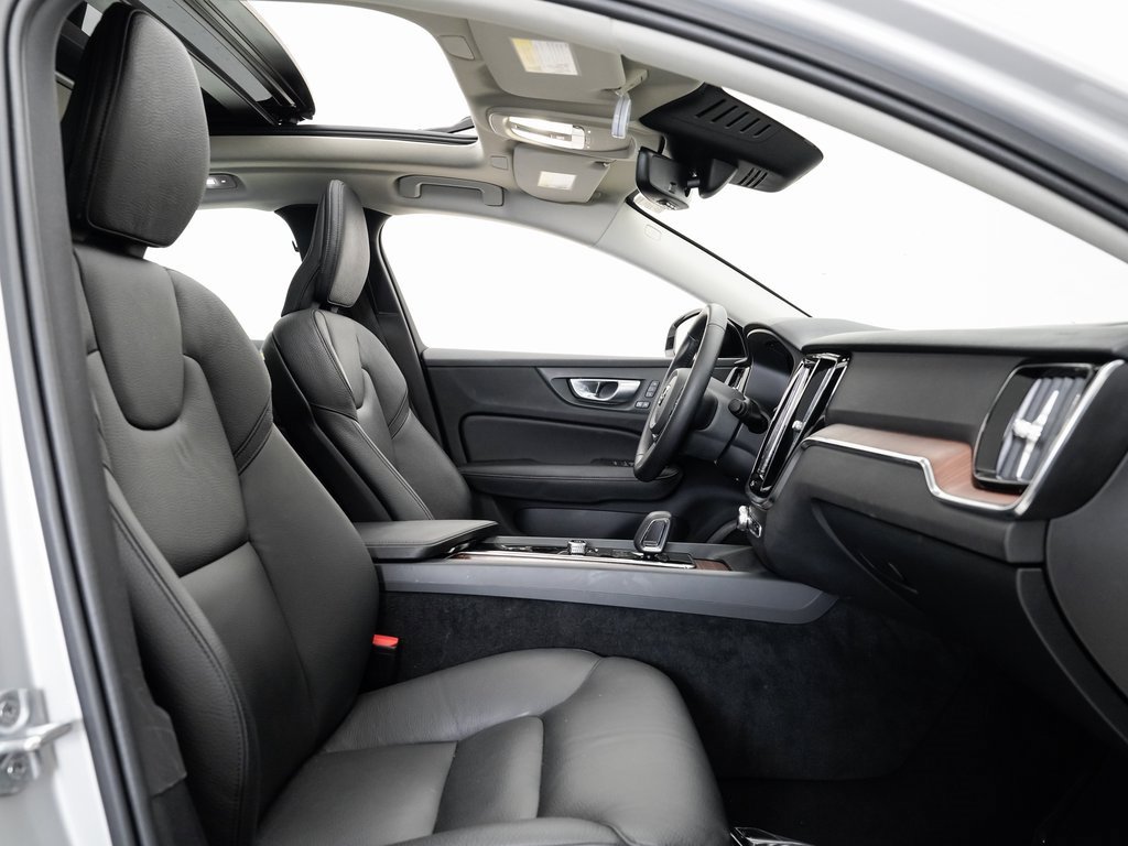 Used 2024 Volvo S60 B5 Plus image 20