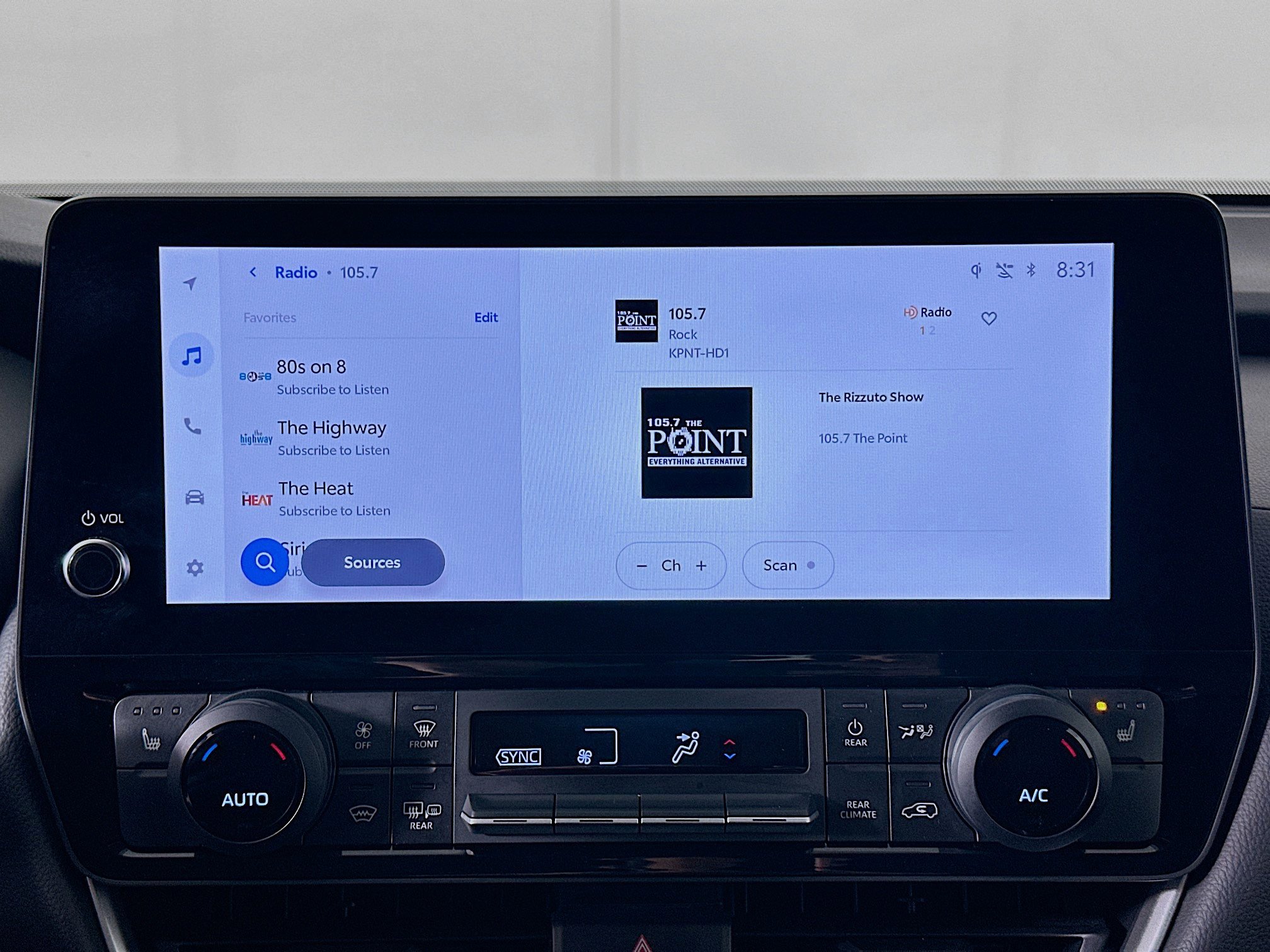 Used 2025 Toyota Grand Highlander AWD image 21