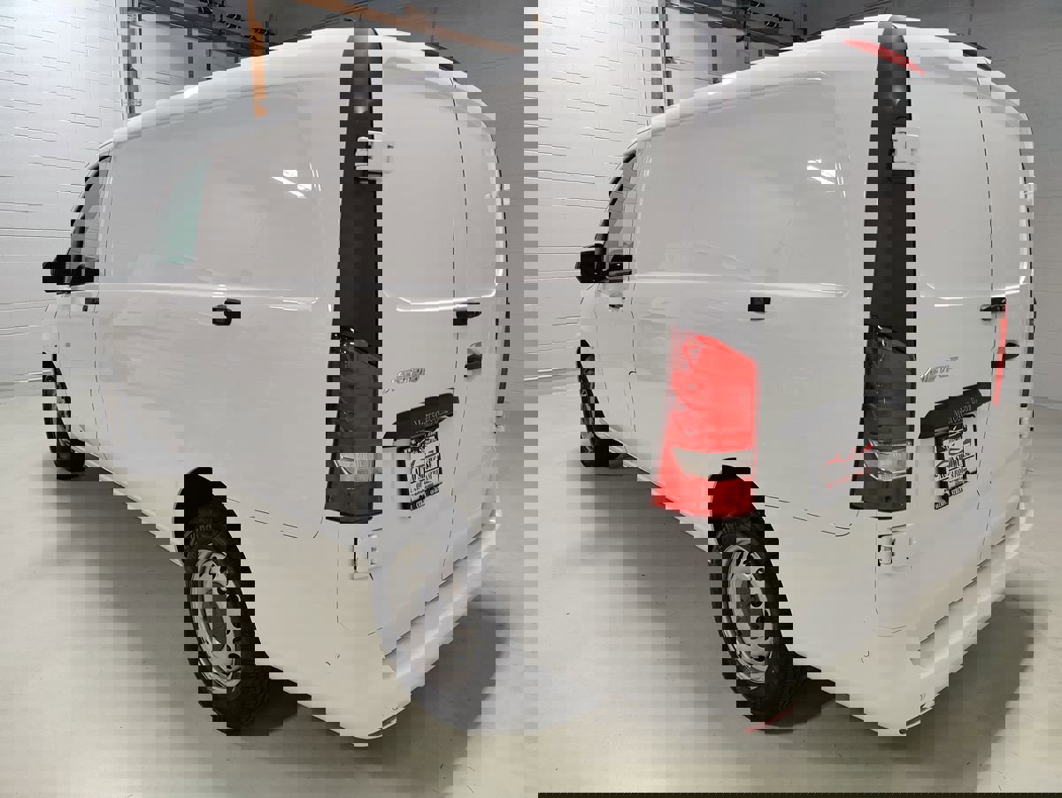 Used 2023 Mercedes-Benz Metris image 15