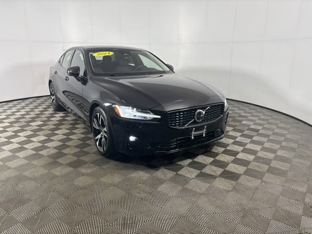 Used 2024 Volvo S60 B5 Plus image 5