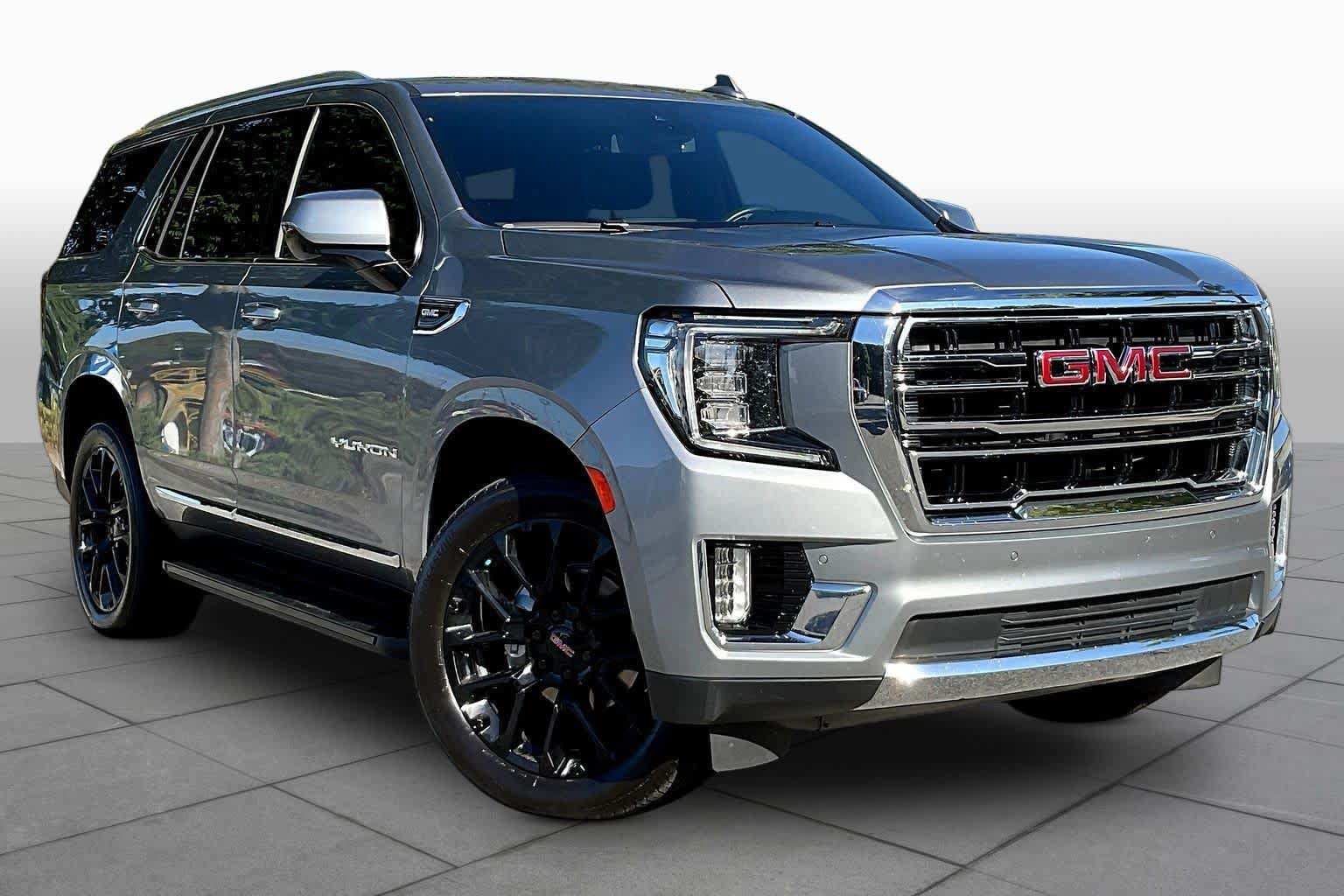 Used 2023 GMC Yukon SLT AWD/4WD image 3