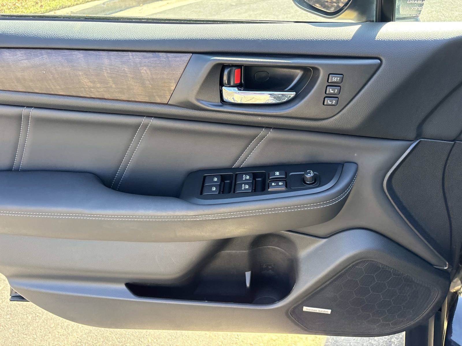 Used 2018 Subaru Outback 2.5i Limited AWD/4WD image 12