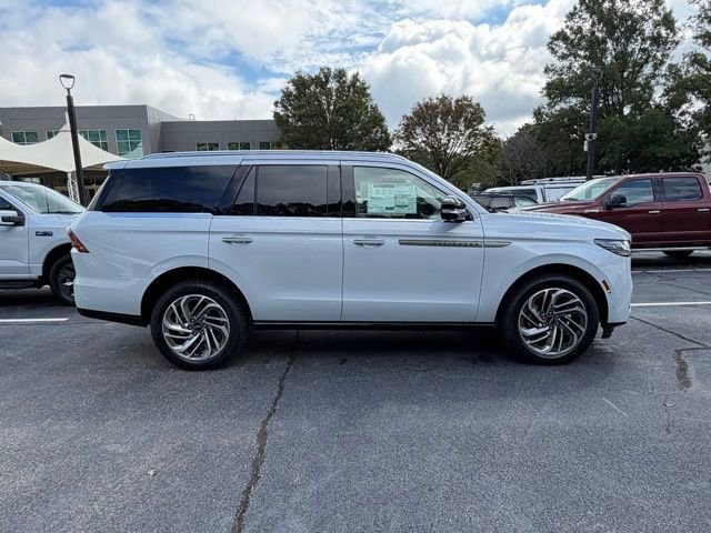 New 2025 Lincoln Navigator Reserve image 15