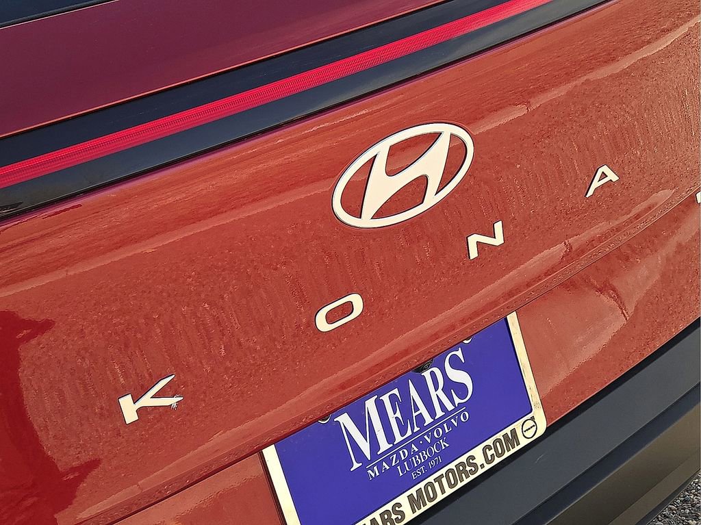 Used 2025 Hyundai Kona SEL image 11