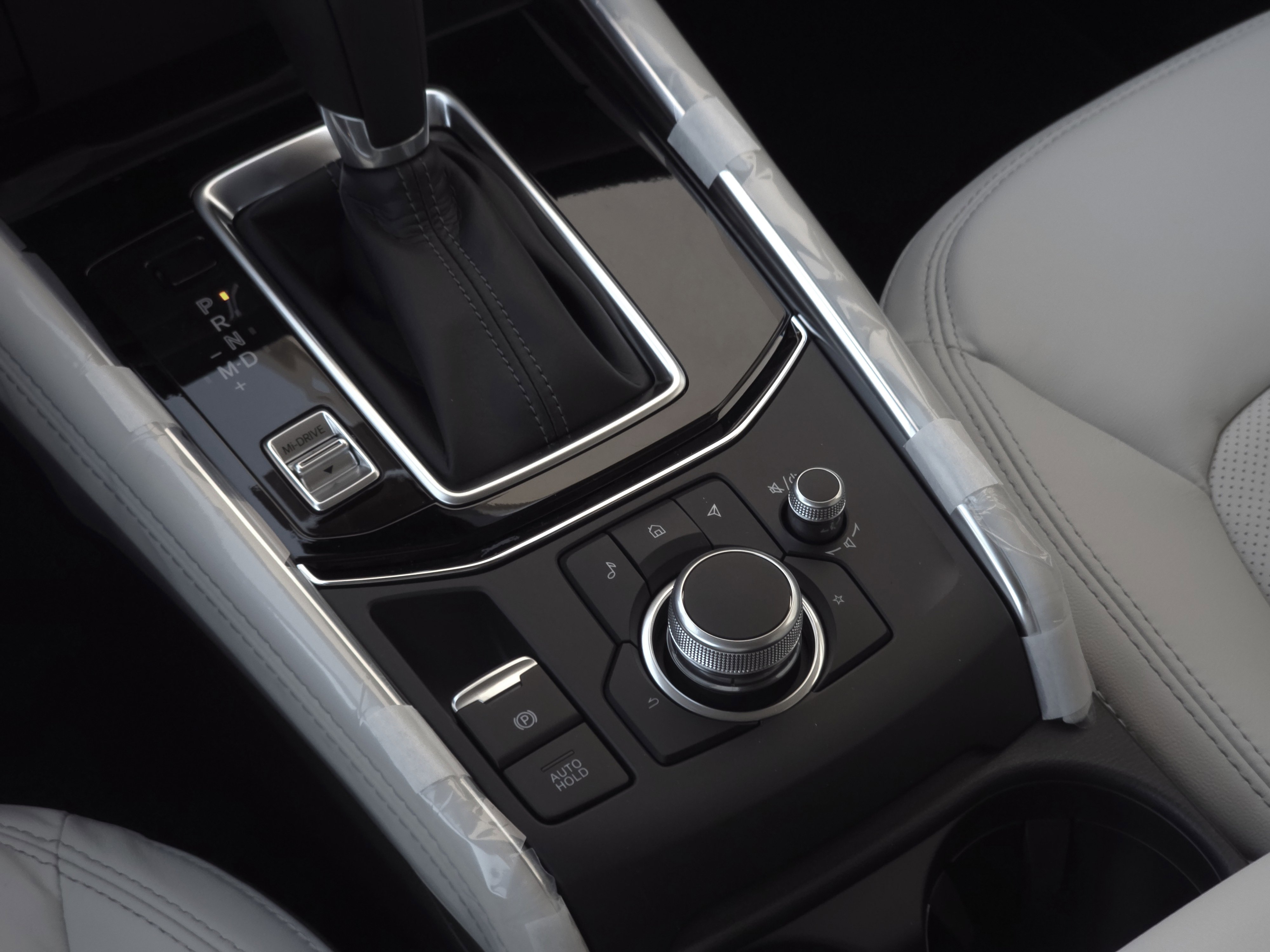 New 2025 MAZDA CX-5 AWD 2.5 S w/ Premium Plus Pkg image 15