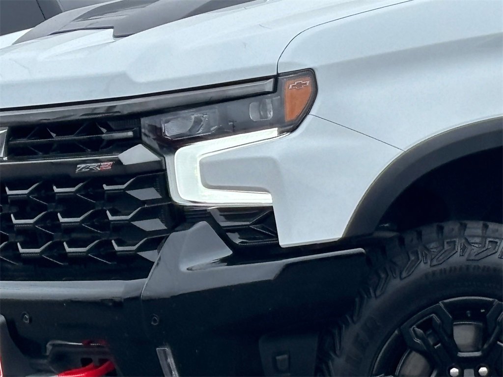 Certified 2025 Chevrolet Silverado 1500 ZR2 w/ Technology Package image 3
