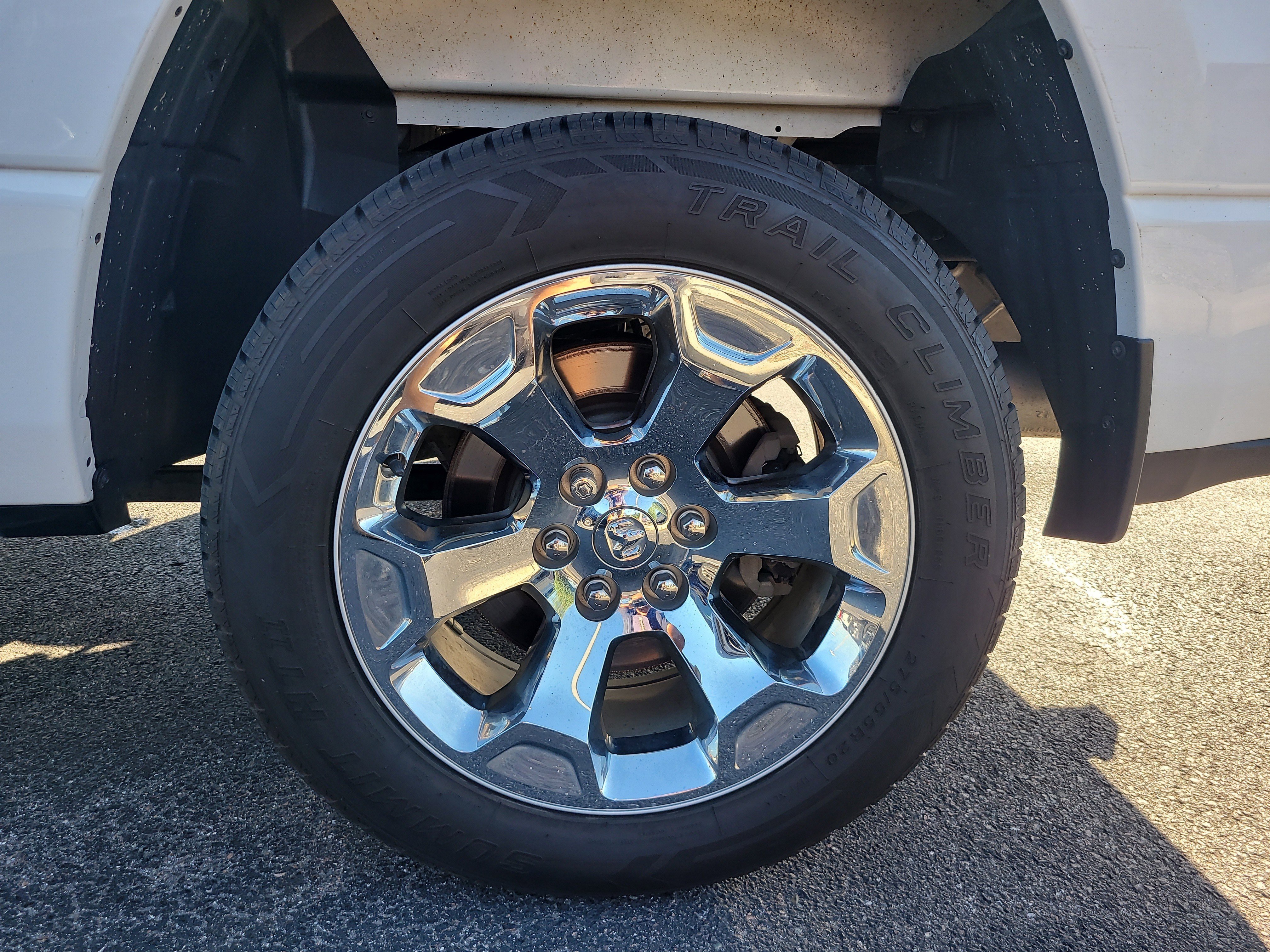 Used 2022 RAM 1500 Big Horn AWD/4WD image 9