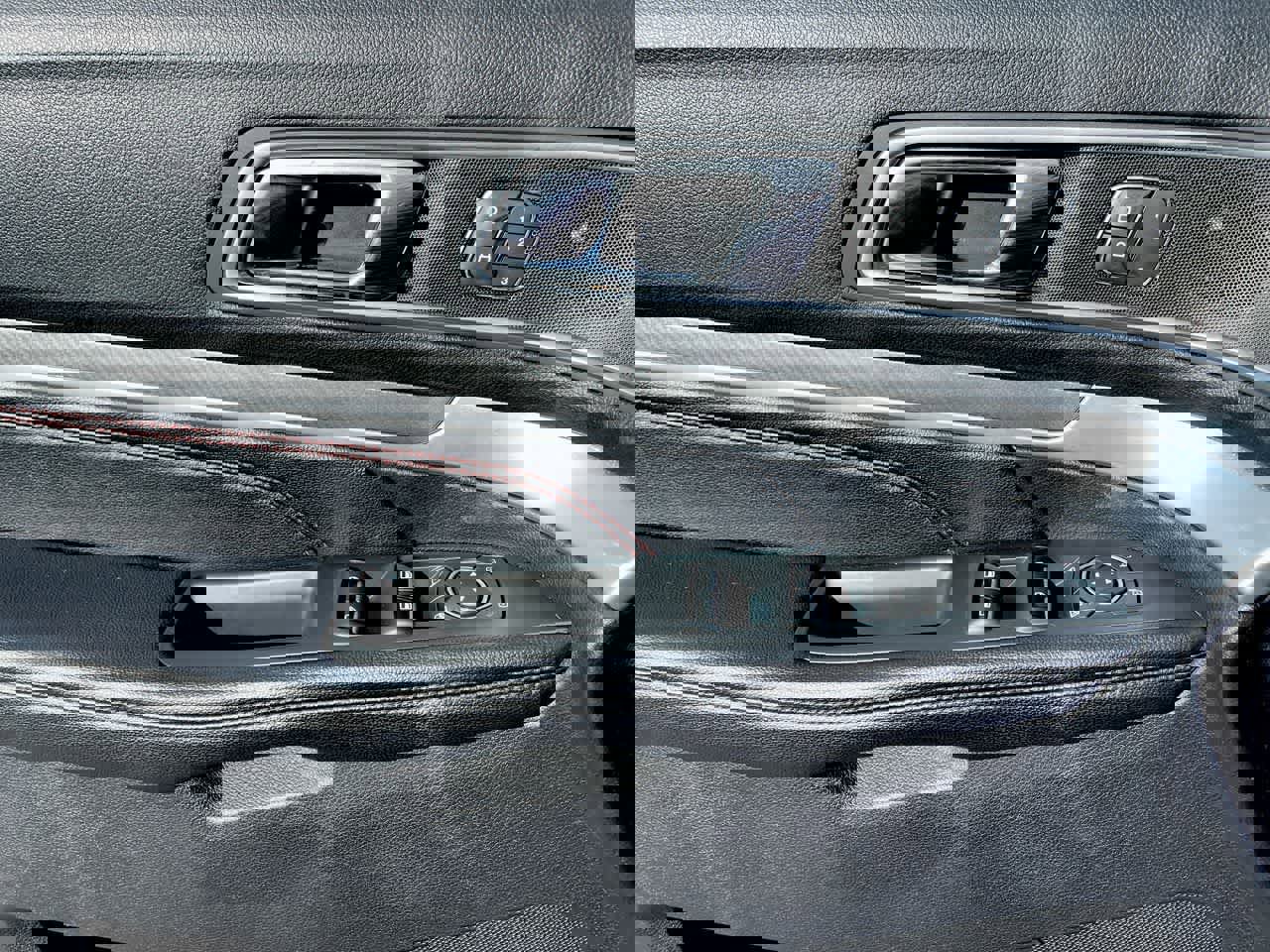 Used 2019 Ford Explorer Sport w/ Equipment Group 401A image 35