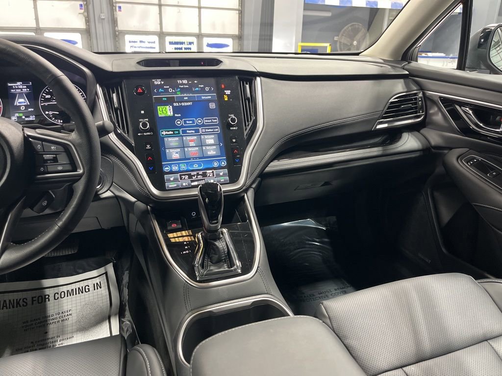 Used 2025 Subaru Outback Limited image 26