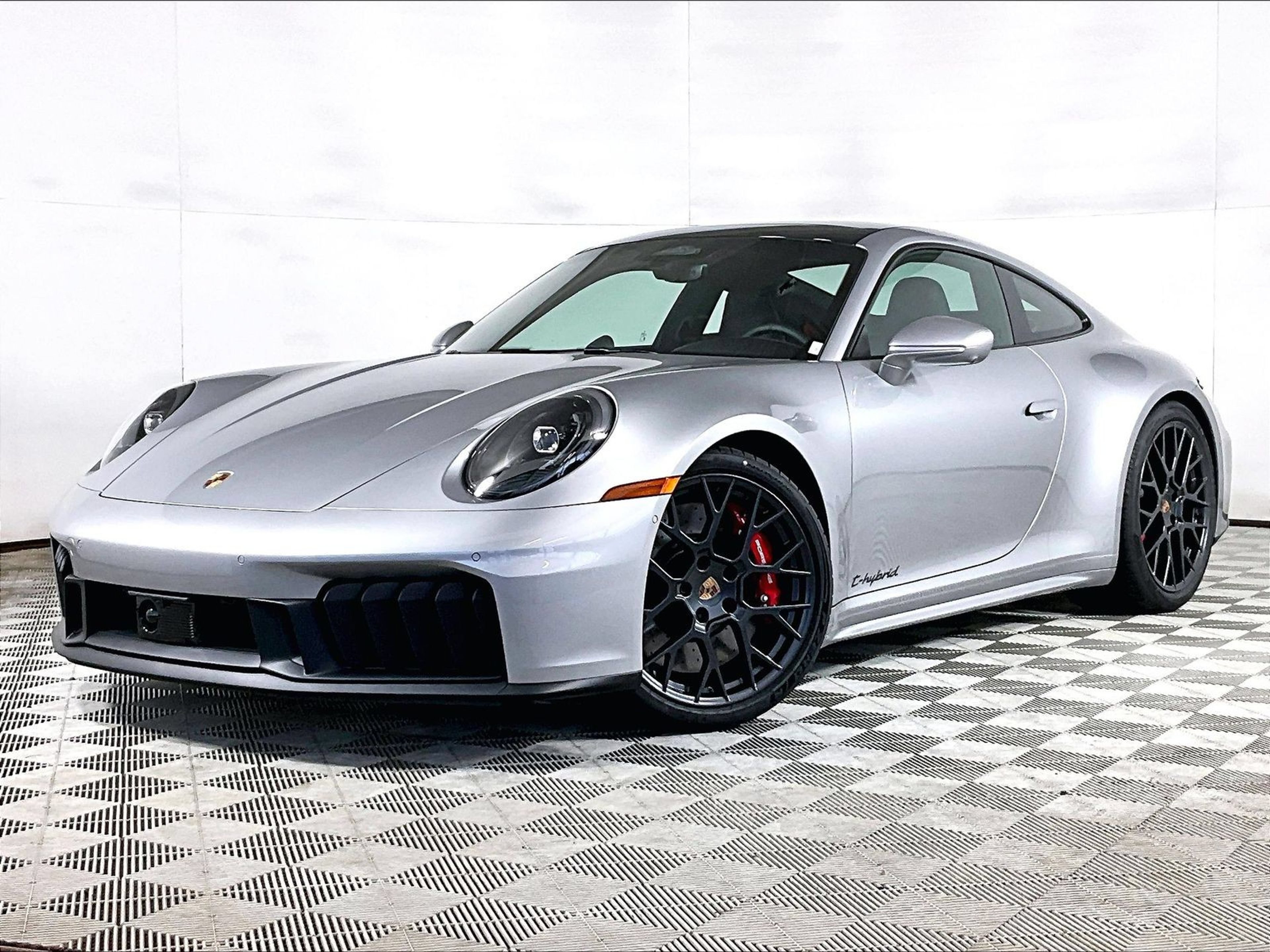 New 2026 Porsche 911 Carrera GTS RWD image 1