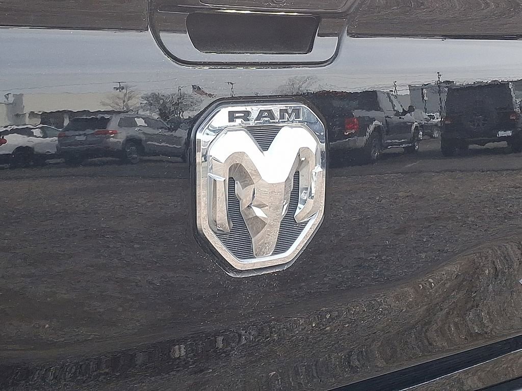Used 2023 RAM 1500 Laramie image 32