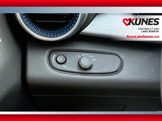 Used 2025 Chevrolet Trax LT image 46