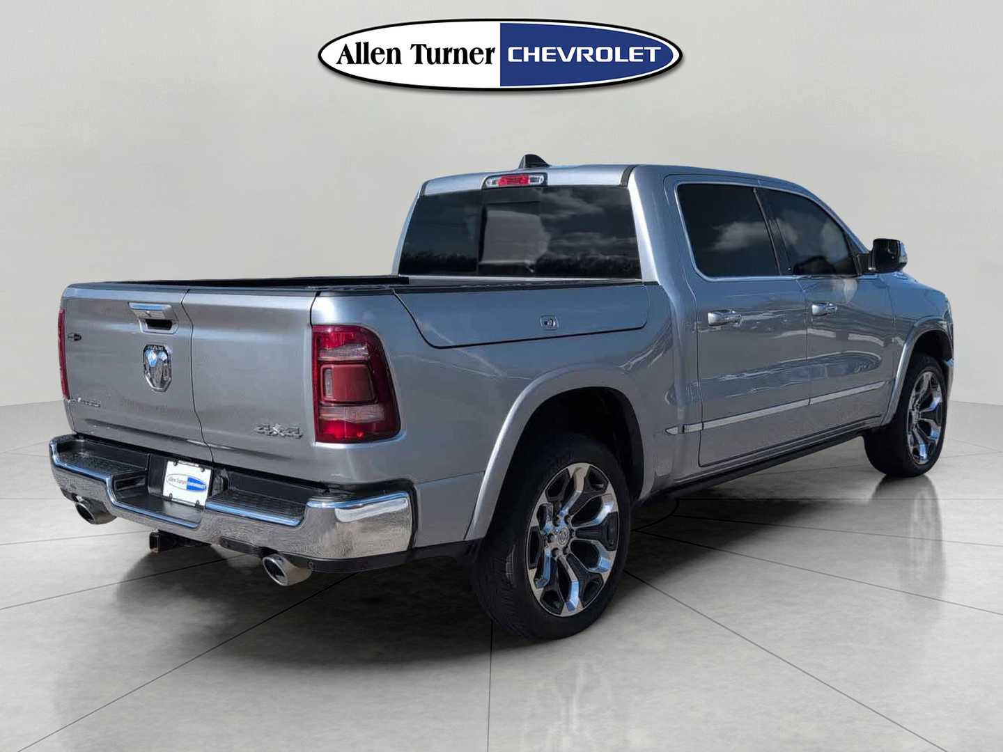 Used 2020 RAM 1500 Limited image 10