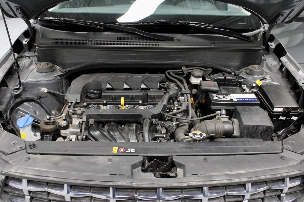 Certified 2024 Hyundai Venue SEL FWD image 17