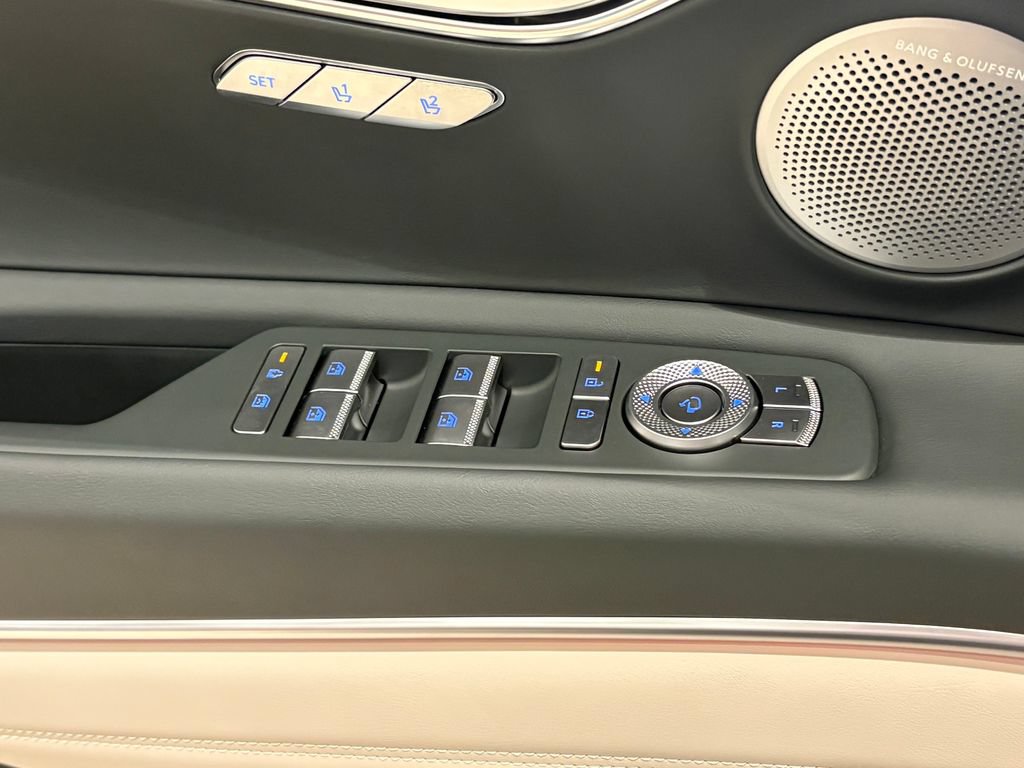 New 2026 Genesis GV80 3.5T e-SC AWD/4WD image 14