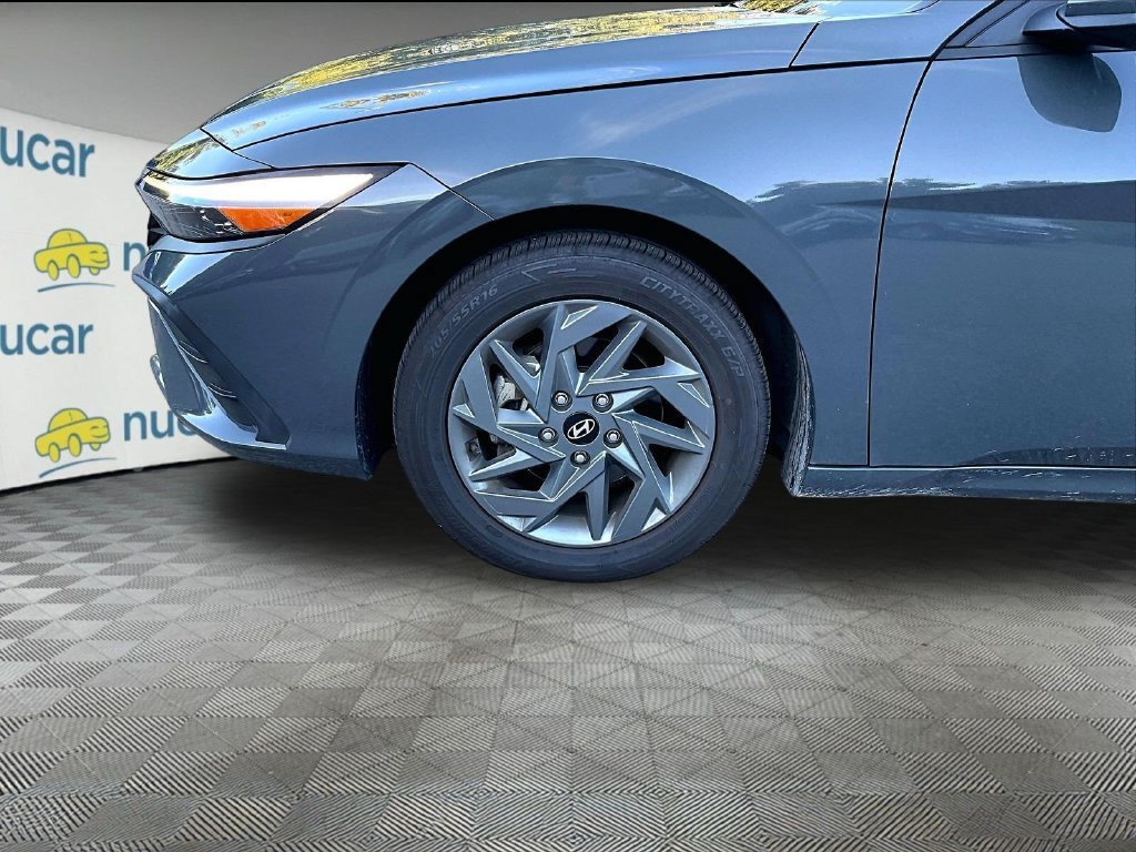 Used 2024 Hyundai Elantra SEL FWD image 7