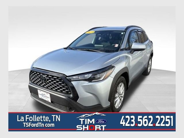 Used 2023 Toyota Corolla Cross LE video 1