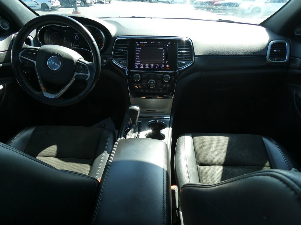 Used 2020 Jeep Grand Cherokee Altitude AWD/4WD image 21