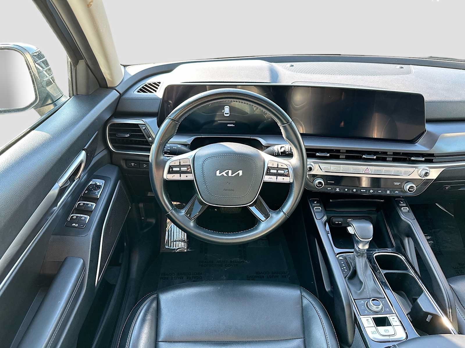 Used 2025 Kia Telluride S AWD/4WD image 24