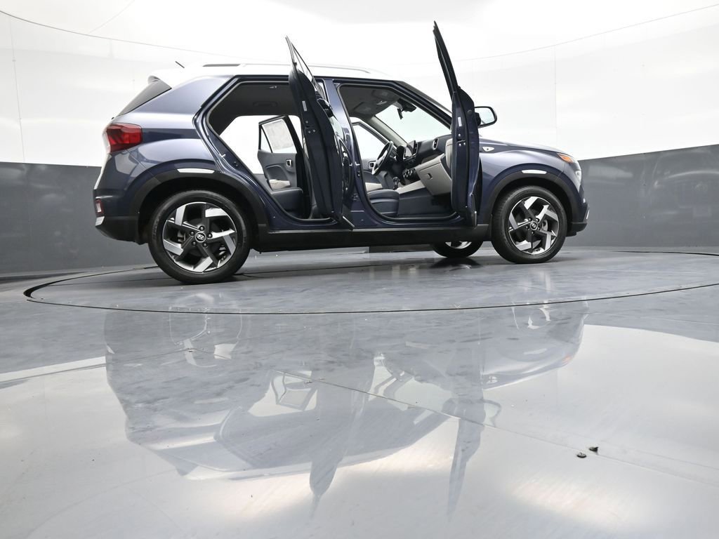 Certified 2023 Hyundai Venue Limited FWD image 47