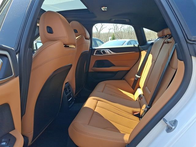 New 2026 BMW i4 xDrive40i image 9