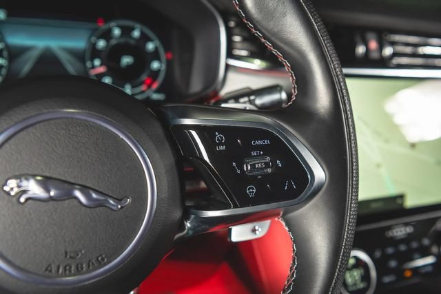 Used 2022 Jaguar F-PACE SVR AWD/4WD image 30