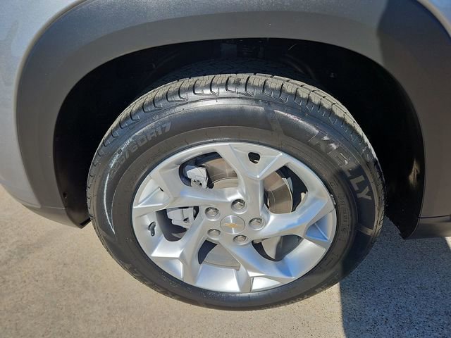 Used 2024 Chevrolet Trax LS w/ LS Convenience Package FWD image 27