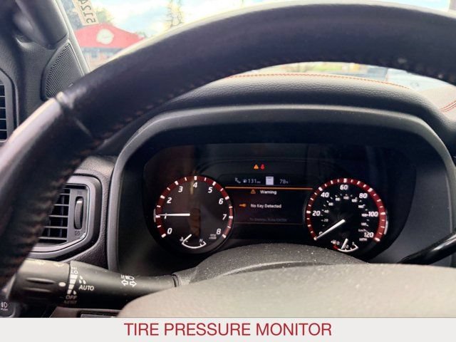 Used 2023 Nissan Titan PRO-4X w/ Pro-4x Convenience Package AWD/4WD image 18