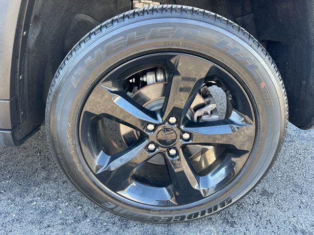 Used 2025 Jeep Grand Cherokee Altitude image 37