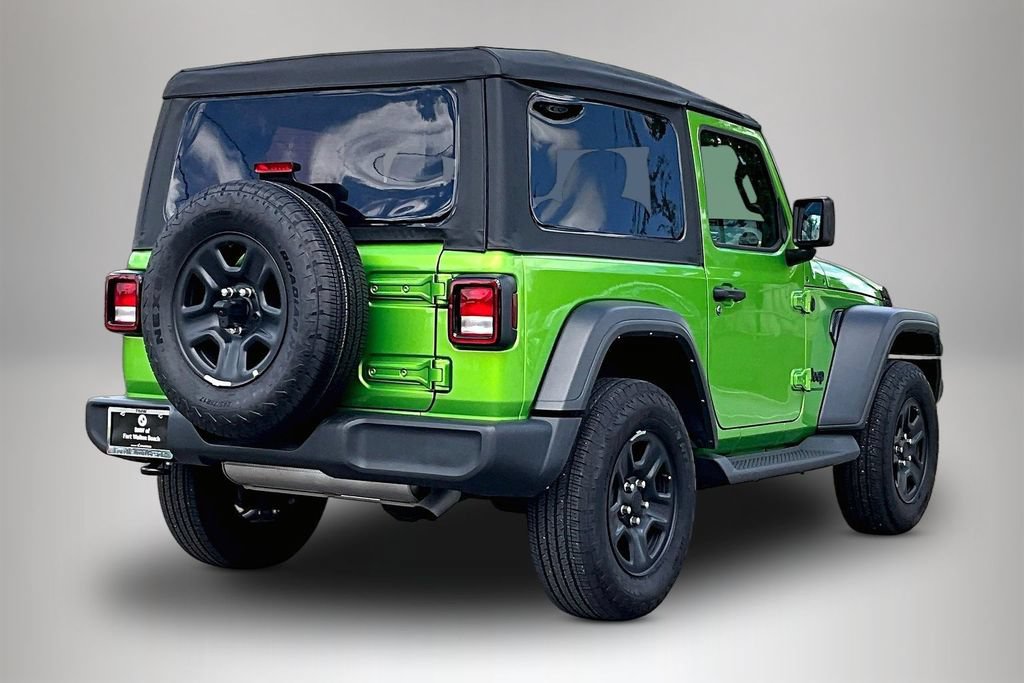 Used 2025 Jeep Wrangler Sport AWD/4WD image 5