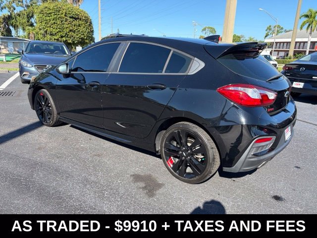 Used 2018 Chevrolet Cruze LT w/ Redline Edition FWD image 4