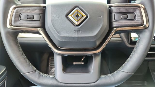 Used 2024 Rivian R1S Adventure image 45