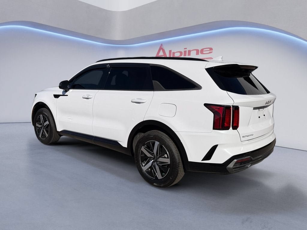 Used 2023 Kia Sorento S FWD image 3