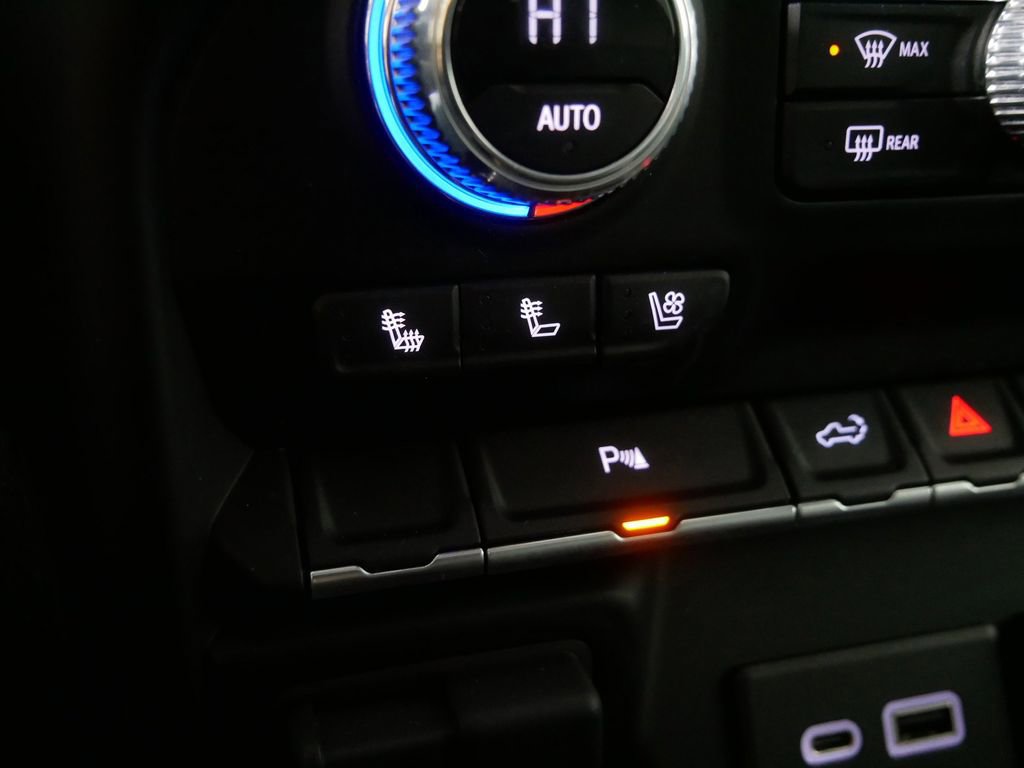 Used 2022 GMC Sierra 1500 Denali w/ LPO, GMC Protection Package image 24