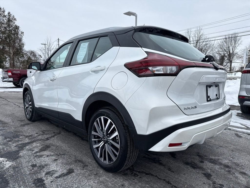 Certified 2024 Nissan Kicks SV image 7