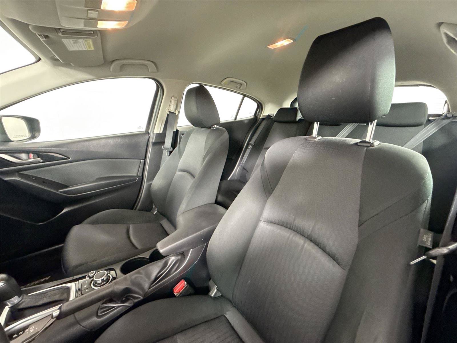 Used 2015 MAZDA MAZDA3 i Sport FWD image 3