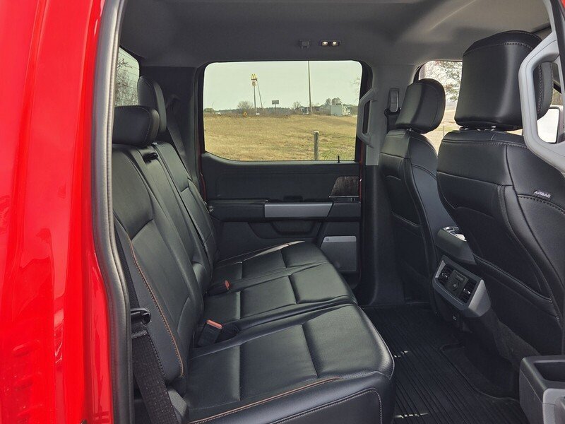Used 2025 Ford F250 Lariat w/ Black Appearance Package AWD/4WD image 13