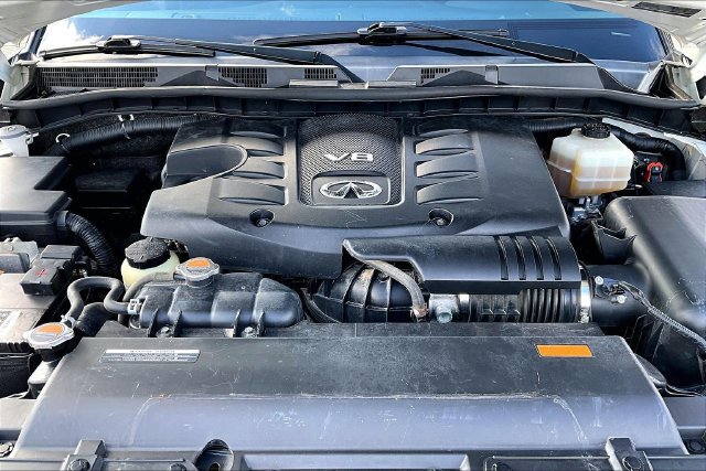 Used 2014 INFINITI QX80 4WD w/ Deluxe Touring Package image 9
