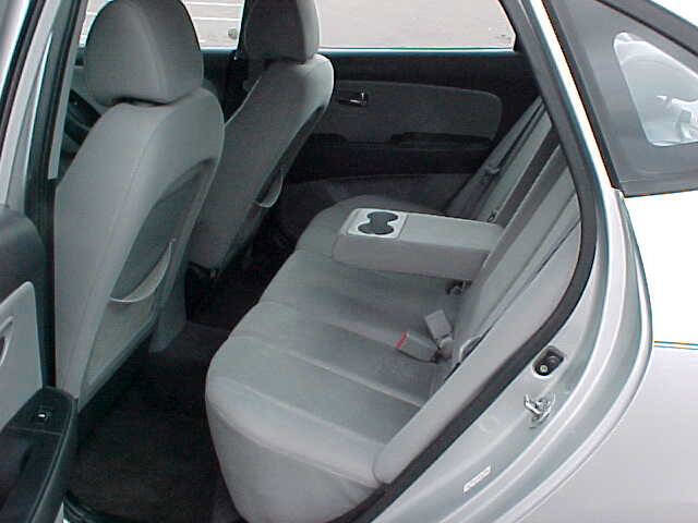 Used 2010 Hyundai Elantra GLS image 11