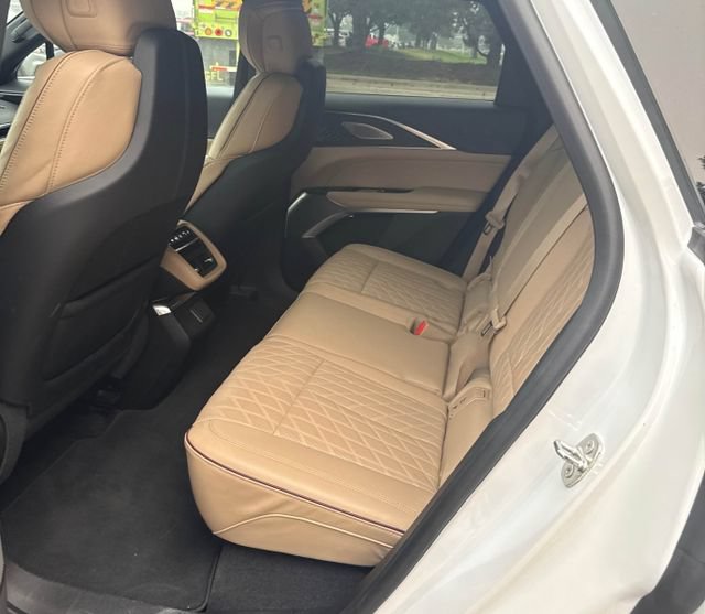 Certified 2024 Cadillac Lyriq Sport w/ Nappa Leather Package AWD/4WD image 7