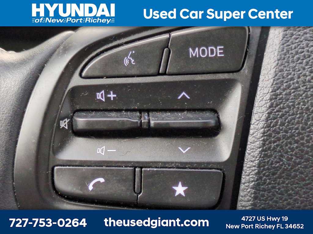 Certified 2023 Hyundai Venue SEL FWD image 25
